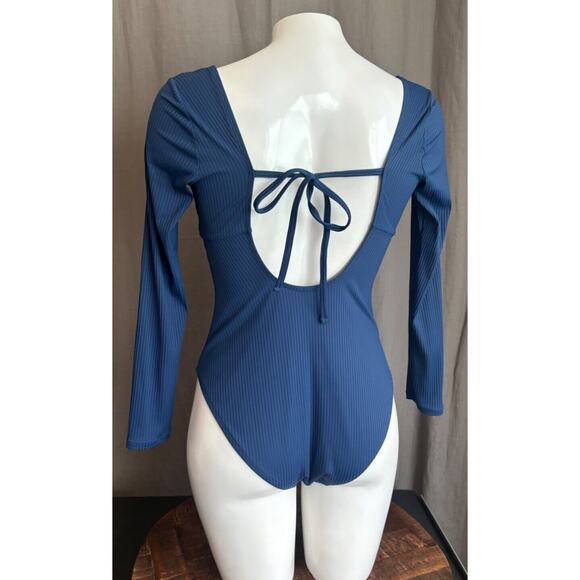 Celebrity Pink storm blue Bodycon Surf Suit L/S One Piece Size medium (7-9) - Picture 7 of 14